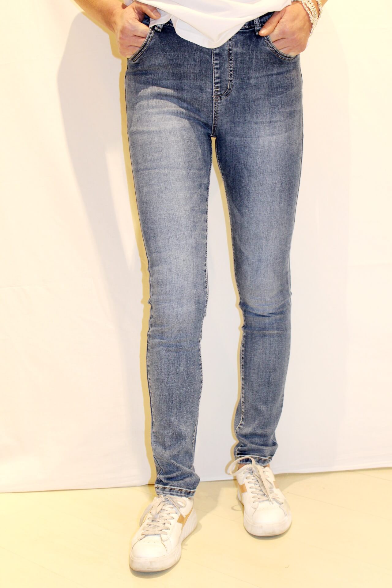 jeans elastico in vita 1