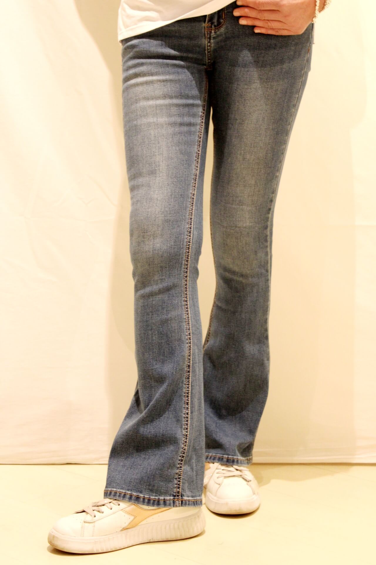 jeans zampa chiaro 5